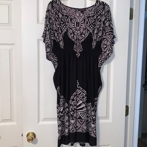 Black /White Flutter Sleeve Dress